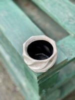 Zdjęcie doniczki lub oslonki: Osłonka Twist White 6 × 6 cm, ujęcie 3