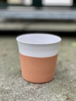 Zdjęcie doniczki lub oslonki: Osłonka White and Orange 12x12 cm, ujęcie 3