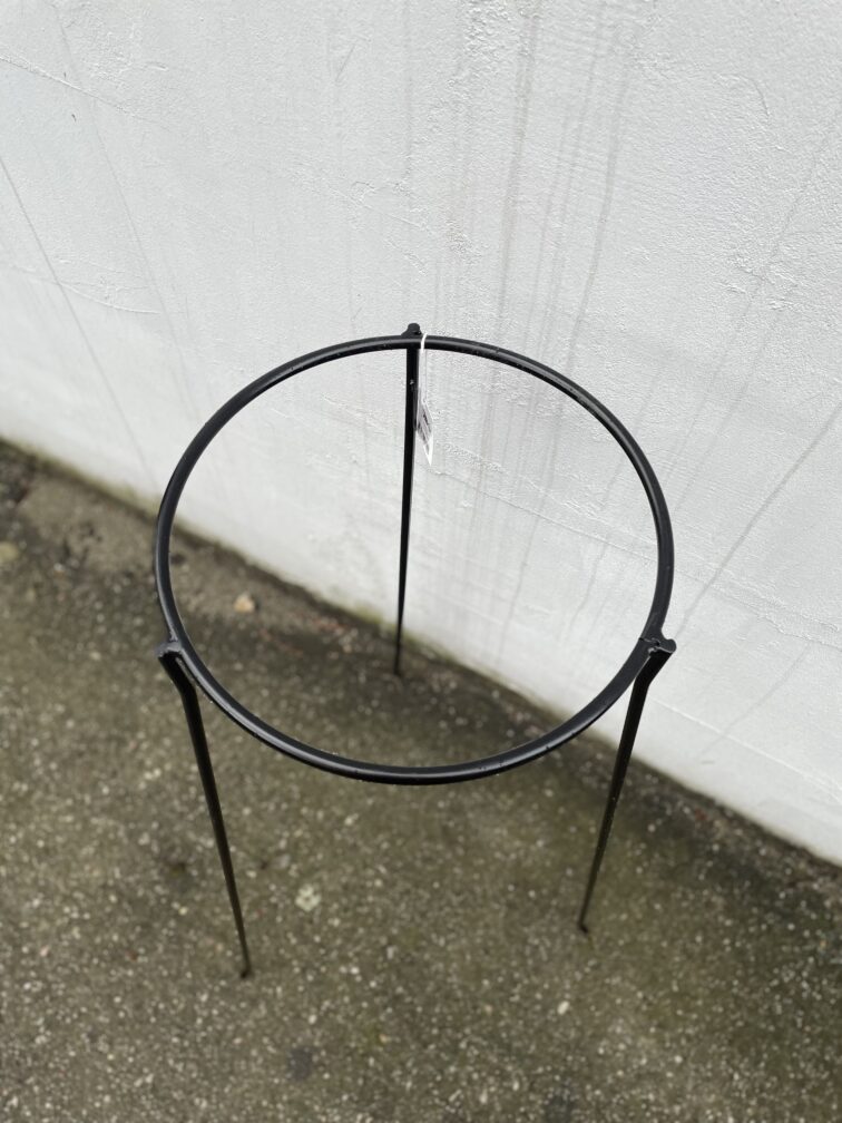 Zdjęcie akcesoria Kwietnik Metalowy stojący 25x78cm, ujęcie 3