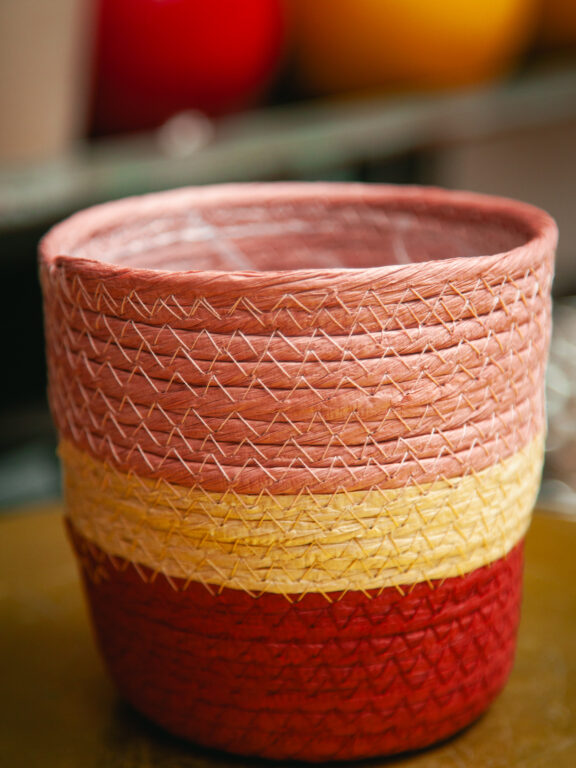 Zdjęcie doniczki lub oslonki: Osłonka Koszyk Róż 15 × 15 cm, ujęcie 1