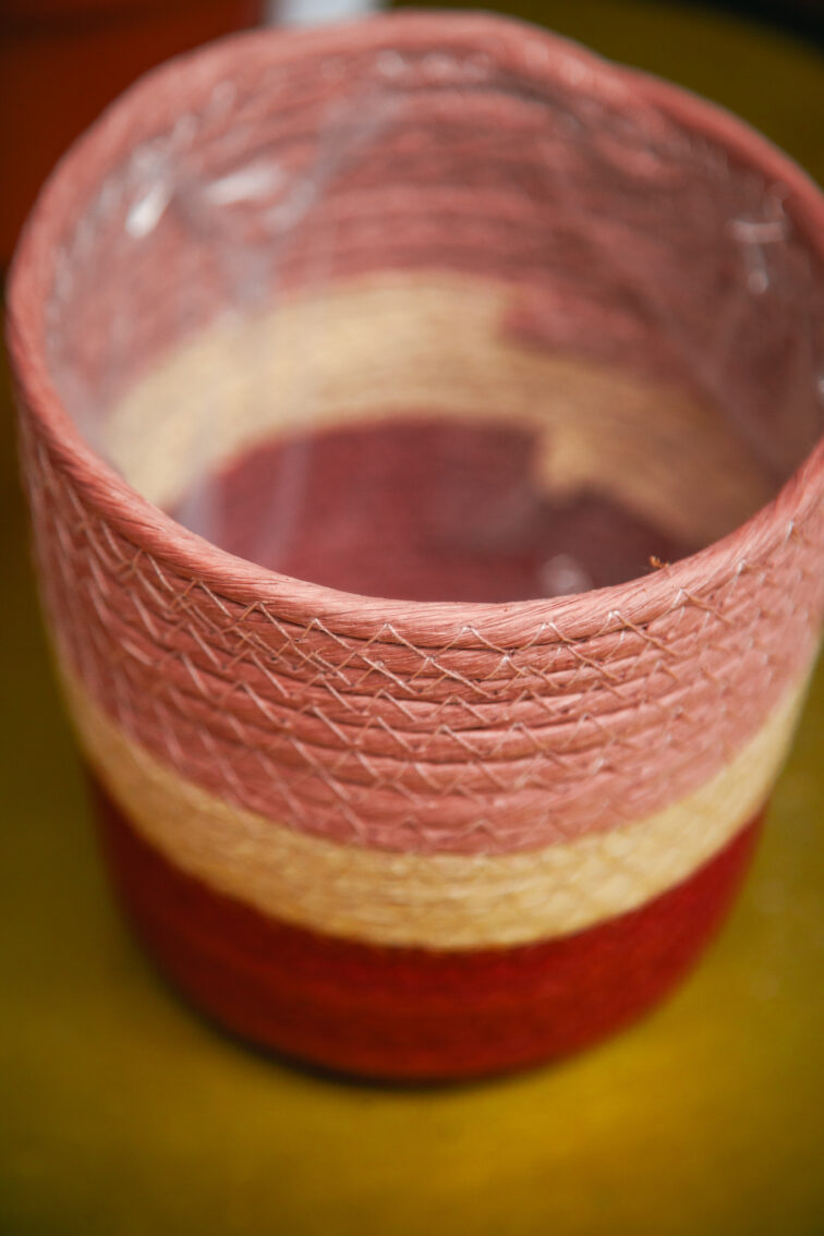 Zdjęcie doniczki lub oslonki: Osłonka Koszyk Róż 15 × 15 cm, ujęcie 2